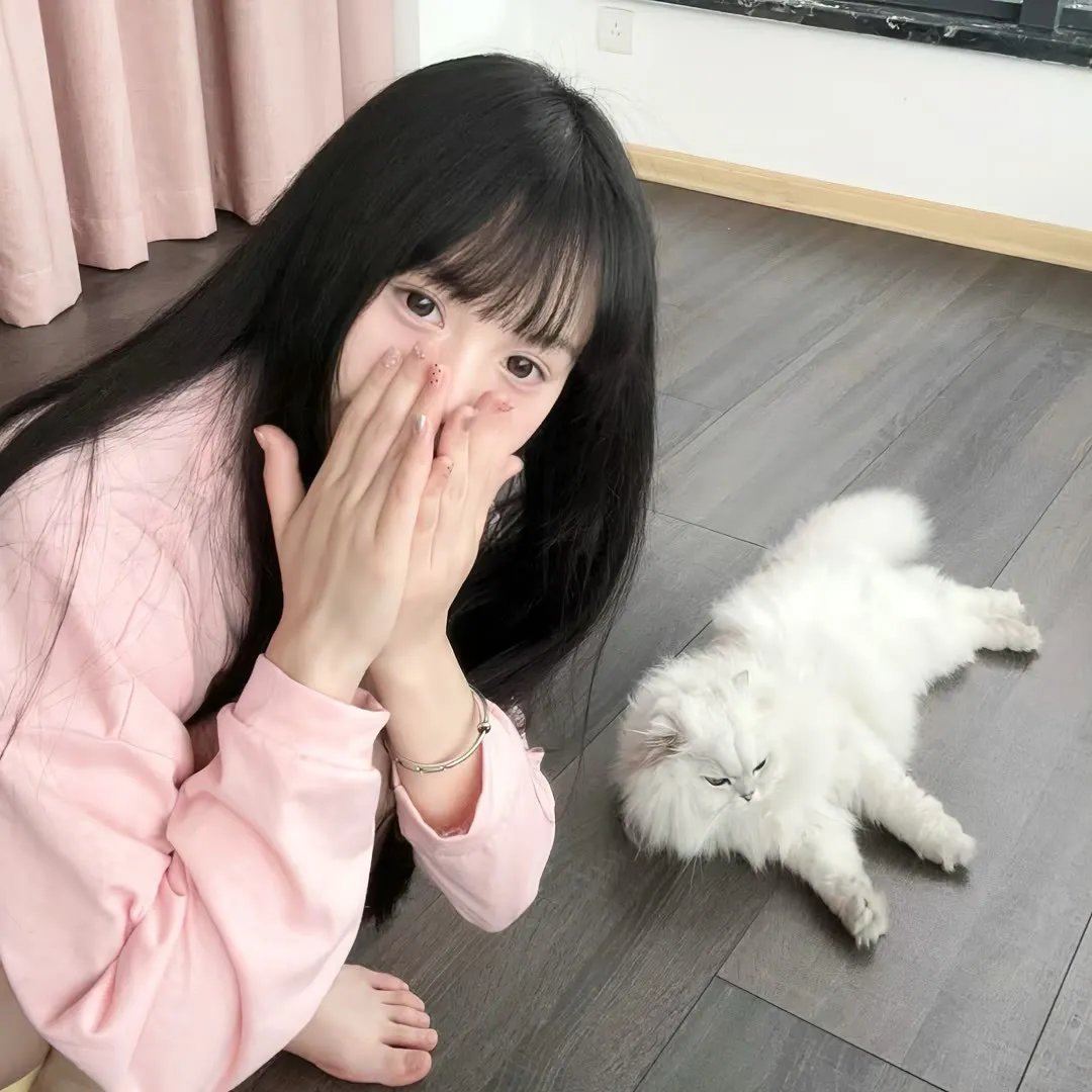 大老千与小妖精